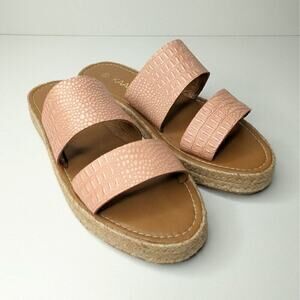 Kaanas Anthropologie Tobago Flatforn blush pink slide on sandals size 9